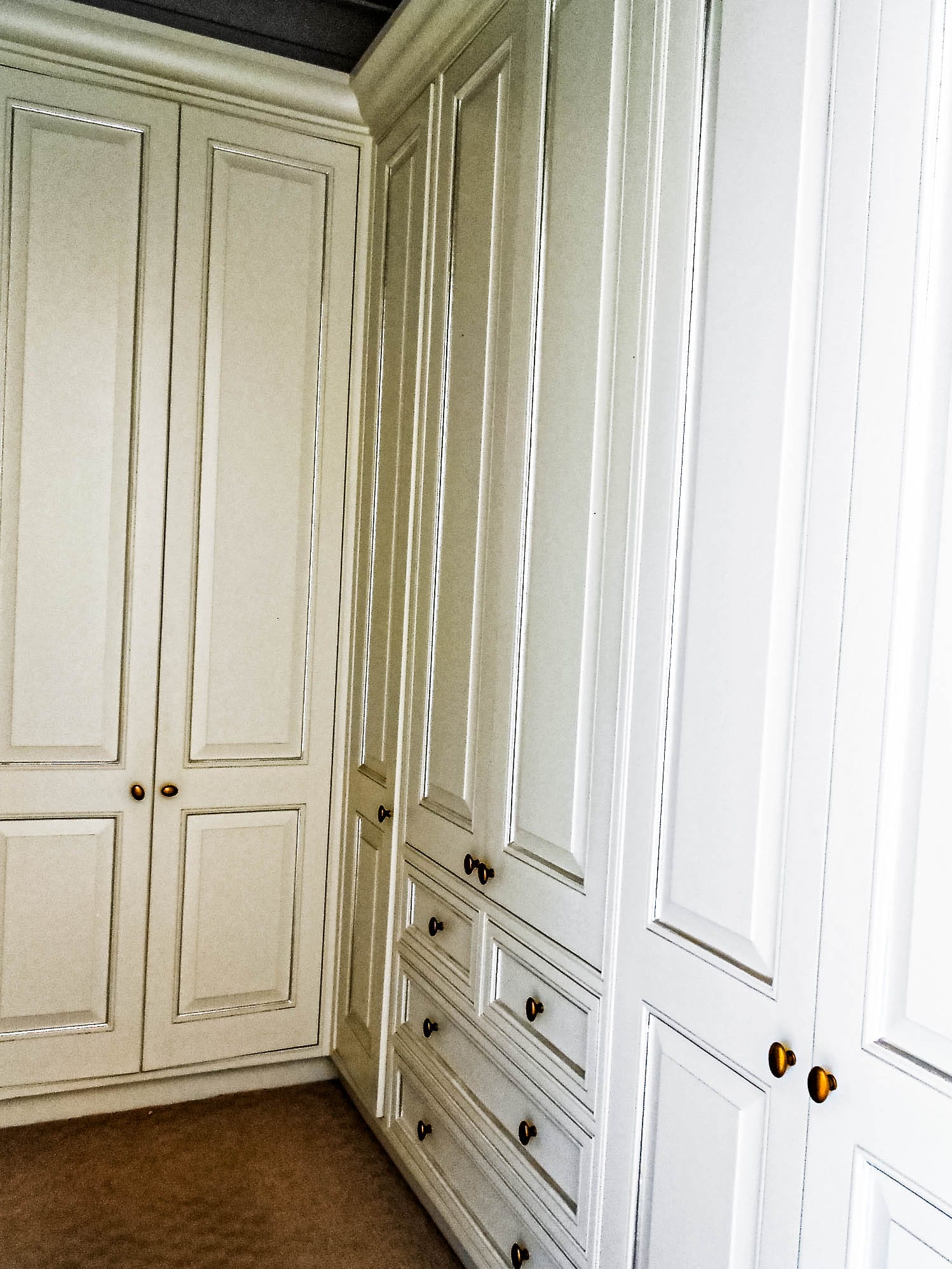 Fa Pereira Built In Cupboards Image 11