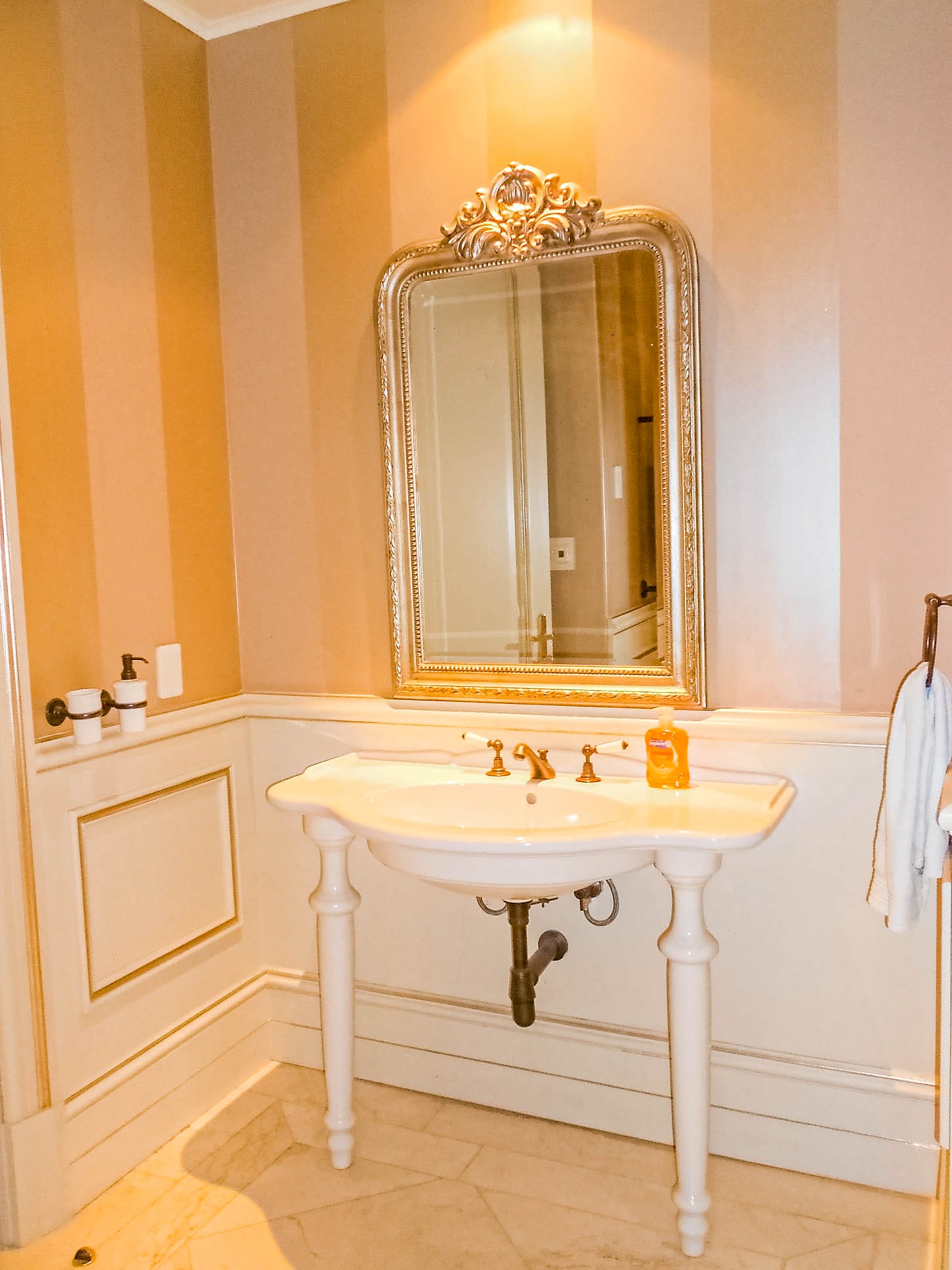 Fa Pereira Vanities Image 07