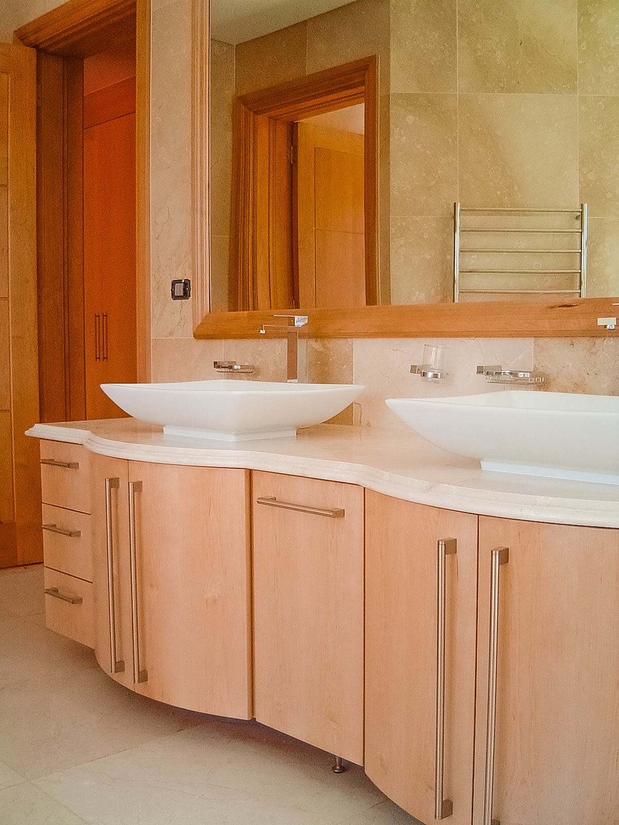 Fa Pereira Vanities Image 12