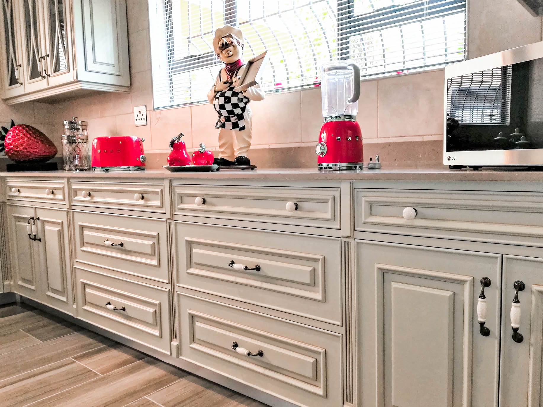 Fa Pereira Kitchen Image 17